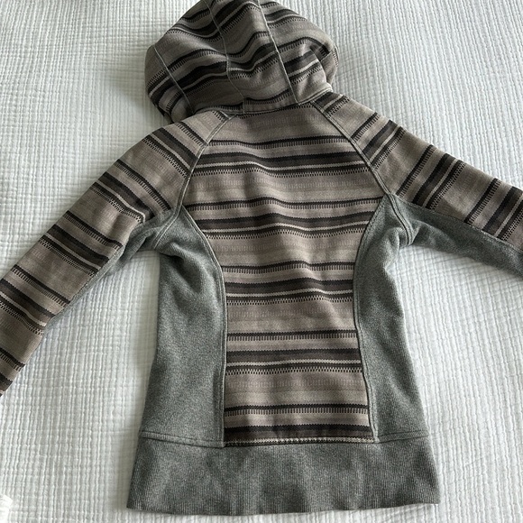 Lululemon Scuba Hoodie - Picture 2 of 3